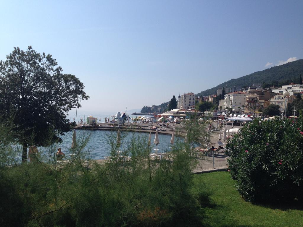 Opatija Central Studio Apartment Eksteriør billede